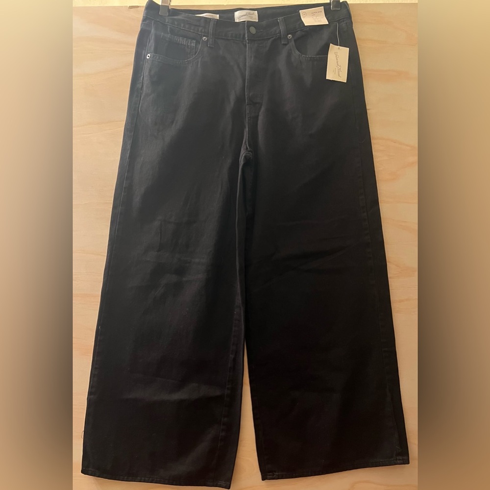Universal Thread Women's Mid-Rise Super Wide Leg Jeans Black  SZ 14R Nwt